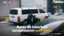 Bursa'da engelli kişiye polisten yardım eli