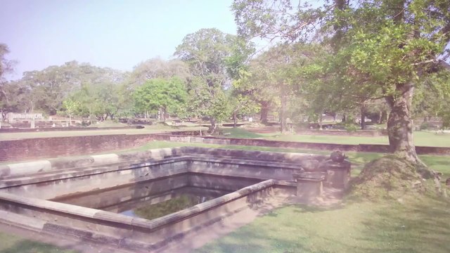 wondering places in srilanka