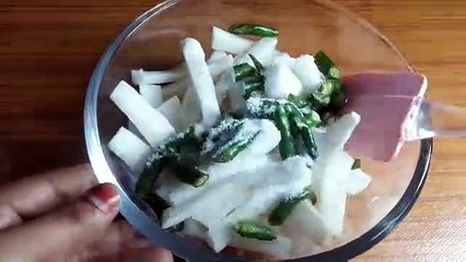 Mirch Aur Mooli Ka Achar, Home Made Mirch Aur Mooli Ka Achar,