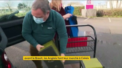 Brexit : dans la crainte d'un "no deal", les Britanniques font des provisions à Calais