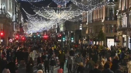 Más de 20 millones de personas están confinadas en Inglaterra