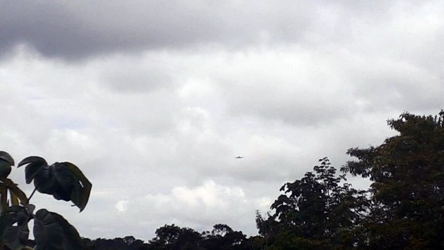 Boeing 737-400 PR-AJY na final antes de pousar em Manaus vindo de Campinas