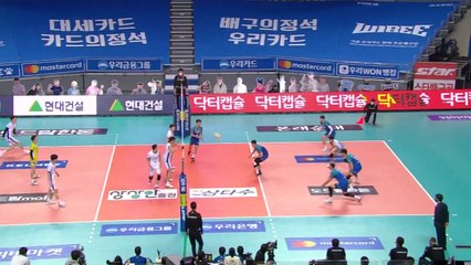 '알렉스 32득점' 우리카드, 풀세트 접전 끝 승리 / YTN