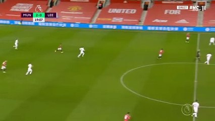 Các cầu thủ MU phối hợp đẹp mắt nâng tỉ số lên 3-0