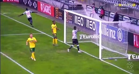 Golazo de Alberth Elis en el empate del Boavista ante Pacos Ferreira