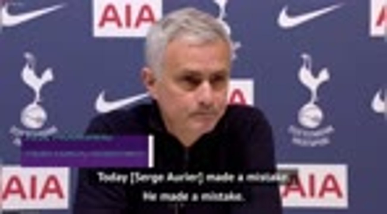 Mourinho refuses to blame Aurier for error in Leicester defeat