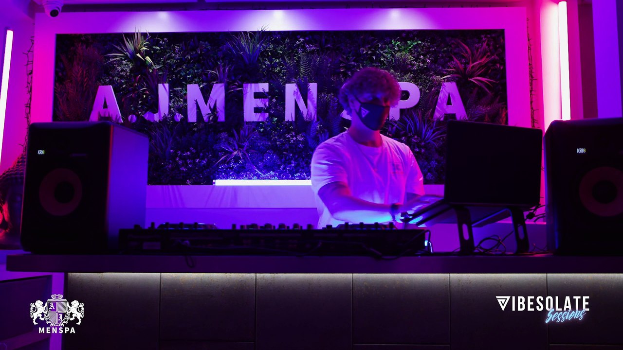 The Monkeys Den Presents VIBESOLATE X A J MENSPA - CURLY TOP