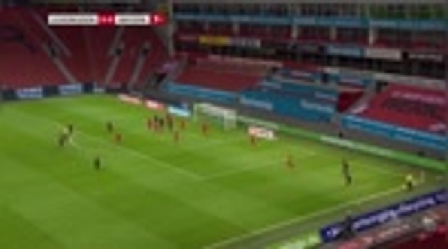 Lewandowski snatches late victory for Bayern