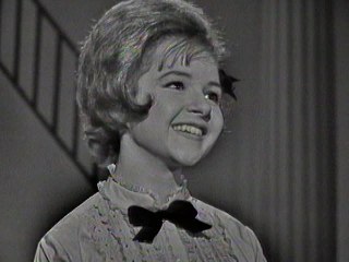 Brenda Lee - I'm Learning About Love (Live On The Ed Sullivan Show, November 12, 1961)