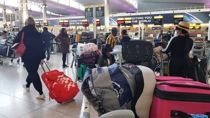 Covid-19: "variante inglese", Regno Unito isolato