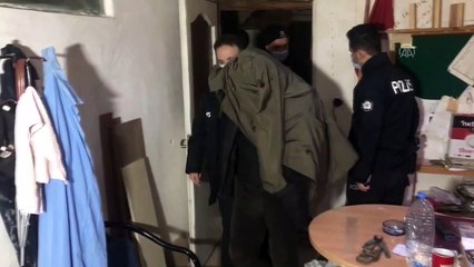 Bursa'da derneğe kumar baskını: Çatıda yakalandılar