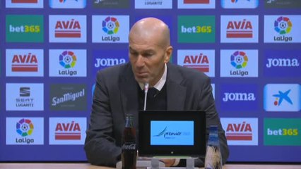 Zidane: "Si el árbitro ha decidido no pitar es que no había penalti para él"