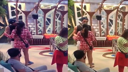 Bigg Boss 14; Aly Goni ने सबके सामने किया Jasmin Bhasin को KISS | FilmiBeat