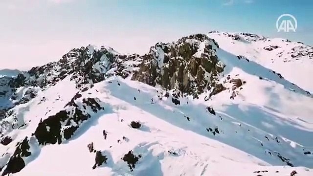 MSB, Irak'ın kuzeyindeki Hakurk’ta görev yapan Mehmetçiğin görüntülerini paylaştı