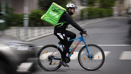UBER EATS, Elle pense commander gratuitement alors que son frère paye tout depuis des mois sans le savoir