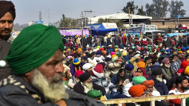 Farmers hold hunger strike to strengthen their protest