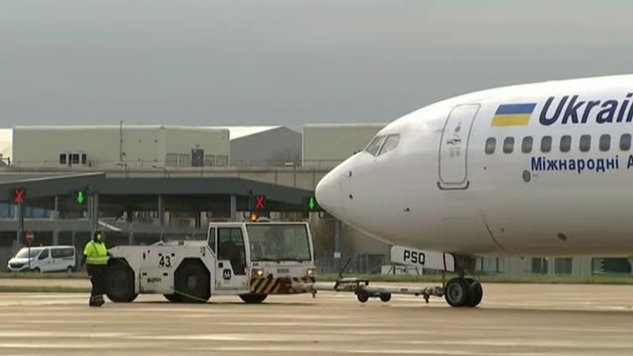 Bruselas decidirá hoy si la UE cierra fronteras con el Reino Unido