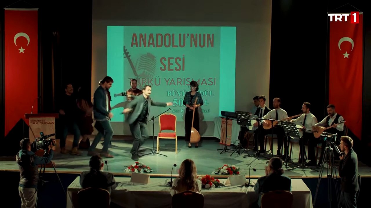 Gönül Dağı'da Selami'nin Neşet Ertaş performans...
