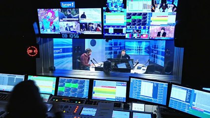"Un marathon" : à trois jours de Noël, les pâtissiers préparent les dernières bûches