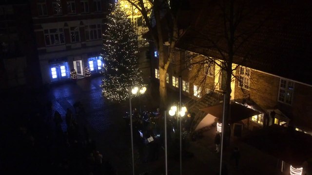 Wiehnacht op den Rathusmarkt in Eckernför’ (Bald ist heilige Nacht)