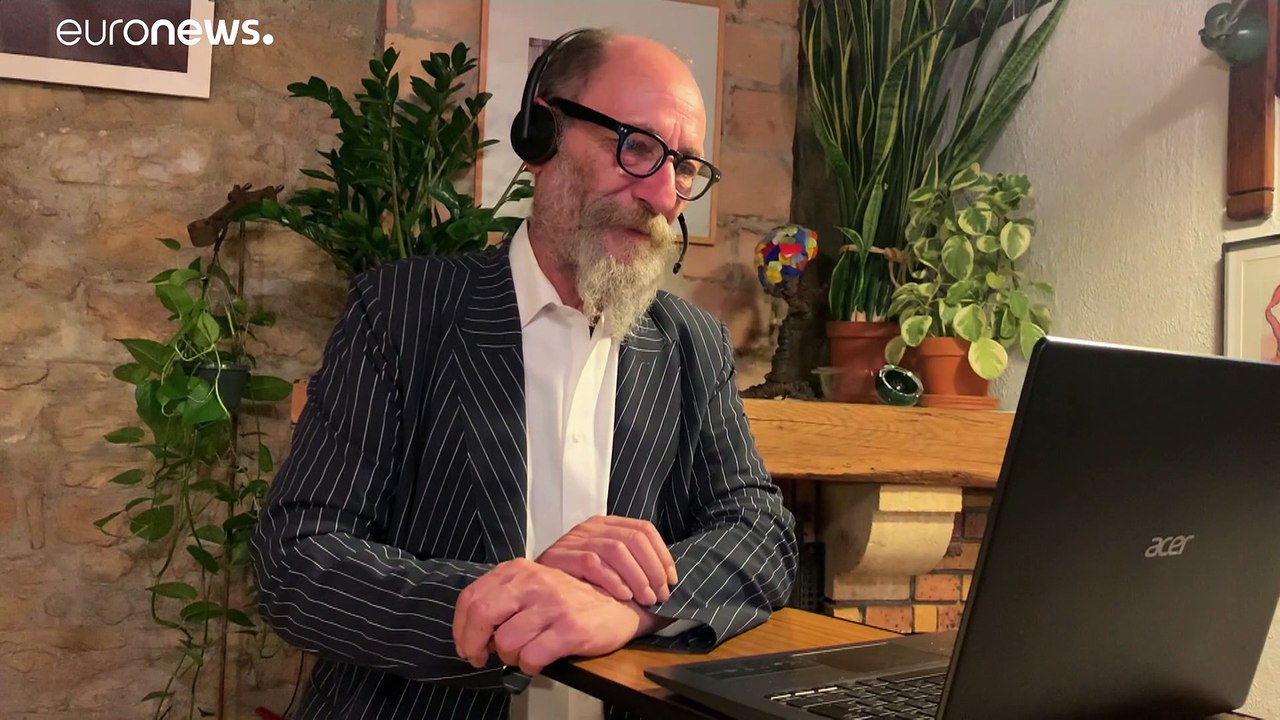 Mads Mikkelsen: Küssen in Filmen ist 'zum Glück noch erlaubt'