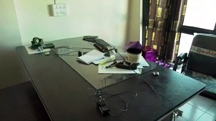 बीती रात दीनदयाल कॉम्प्लेक्स में चोरों ने धावा बोला, कई दुकानों के ताले तोड़े