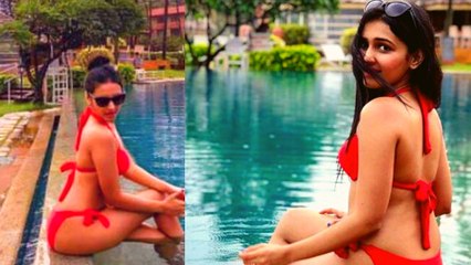 Actress Palak Agarwal ने Red Bikni में लगाई आग; VIRAL LOOK | Boldsky