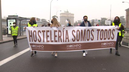 Hosteleros exigen el "rescate del sector" tras caminar 15 días desde Pontevedra