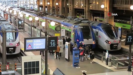 - Fransa, İngiltere uçuşlarını durdurdu, tren seferleri devam ediyor