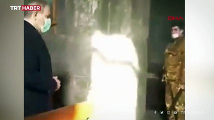 Papaz, Paşinyan'ı kiliseden kovdu