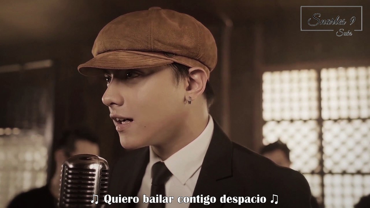 ``Despacio''