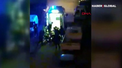 Kavga eden iki kardeşi ayırmak isteyen anne canından oldu!