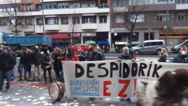 Trabajadores de ITP se concentran contra los despidos