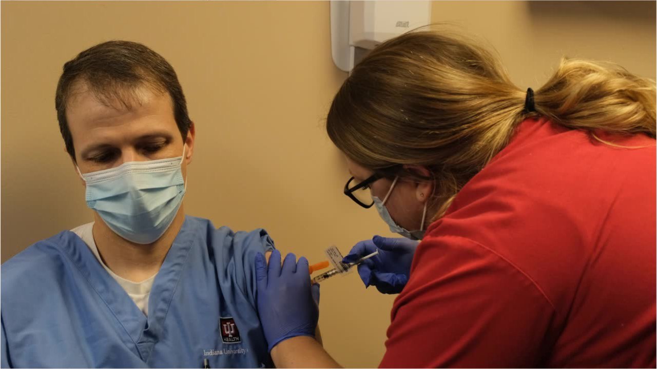 Doctors Vaccinated With COVID Vaccine Talk Side Effects