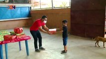 Niños de Gamalotillo reciben regalos de navidad