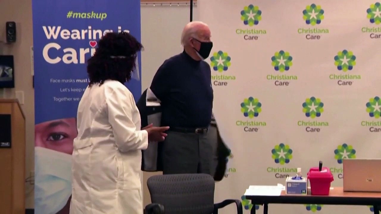 Joe Biden a été vacciné contre la Covid-19 en direct devant les caméras de télévision avec une dose du vaccin Pfizer