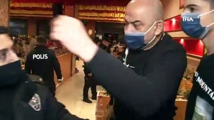 Yasak sırasında doğum günü partisi düzenleyen kafe sahibinden polise: Bunların hepsi paket servis