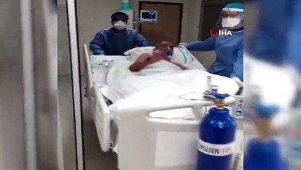 60 yaşındaki corona hastası, 155 gün sonra yoğun bakımdan çıktı