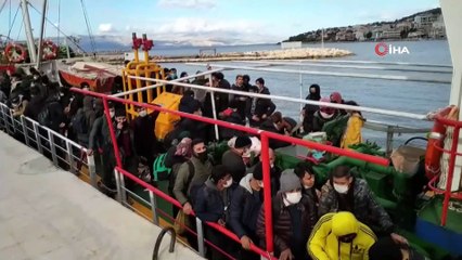200'ün üzerinde göçmeni taşıyan gemi yakalandı
