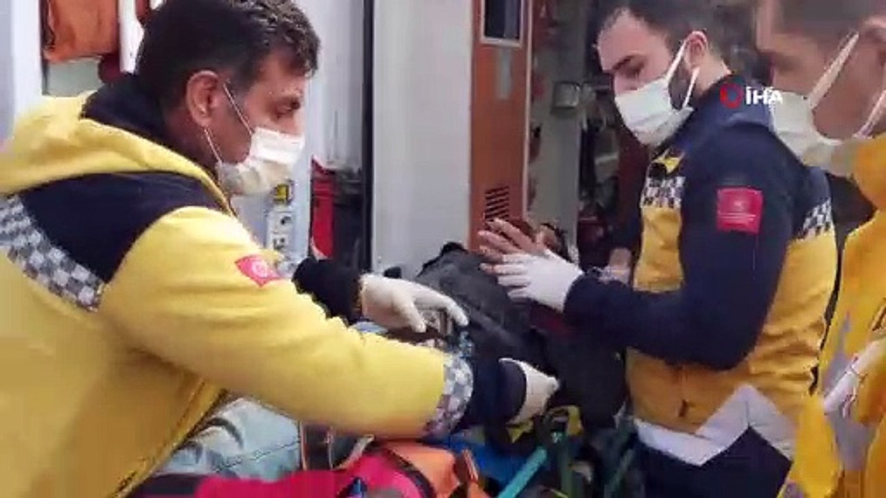 Elazığ’da inşaatın 3’üncü katından düşen genç yaralandı