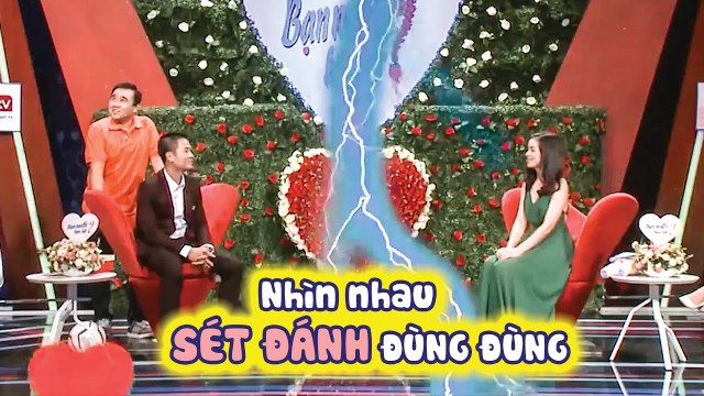 Chàng trai NGẮM MÃI CÔ GIÁO sét đánh ĐÙNG ĐÙNG vì quá xinh đẹp, chuẩn bị SẴN TƯ THẾ ĐÓN NÀNG VỀ DINH