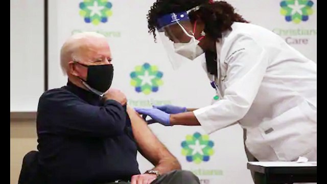 Chinese troops invade occupied Ladakh stir in India چینی فوج مقبوضہ لداخ میں گھس آئی، بھارت میں ہلچل President-elect Joe Biden has been vaccinated against the corona virus نومنتخب صدر جوبائیڈن نے کورونا وائرس