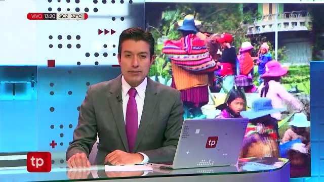 Varios grupos de personas llegan hasta La Paz para pedir ayuda en época navideña