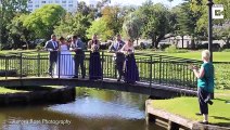 Cette photographe de mariage se souviendra longtemps de cette séance photo... plouf