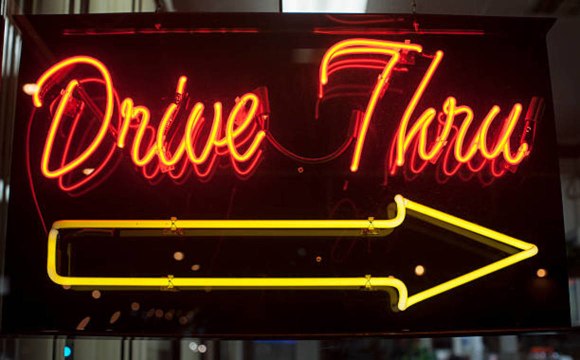 The Healthiest Late-Night Fast Food You Can Buy, According to Dietitians