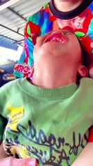 Dad Fills in Mustache with Marker after Baby Doesn't Recognize Him