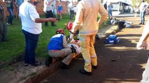 Condutor de Honda Biz sofre fraturas em fêmur e braço ao colidir contra Troller no Coqueiral