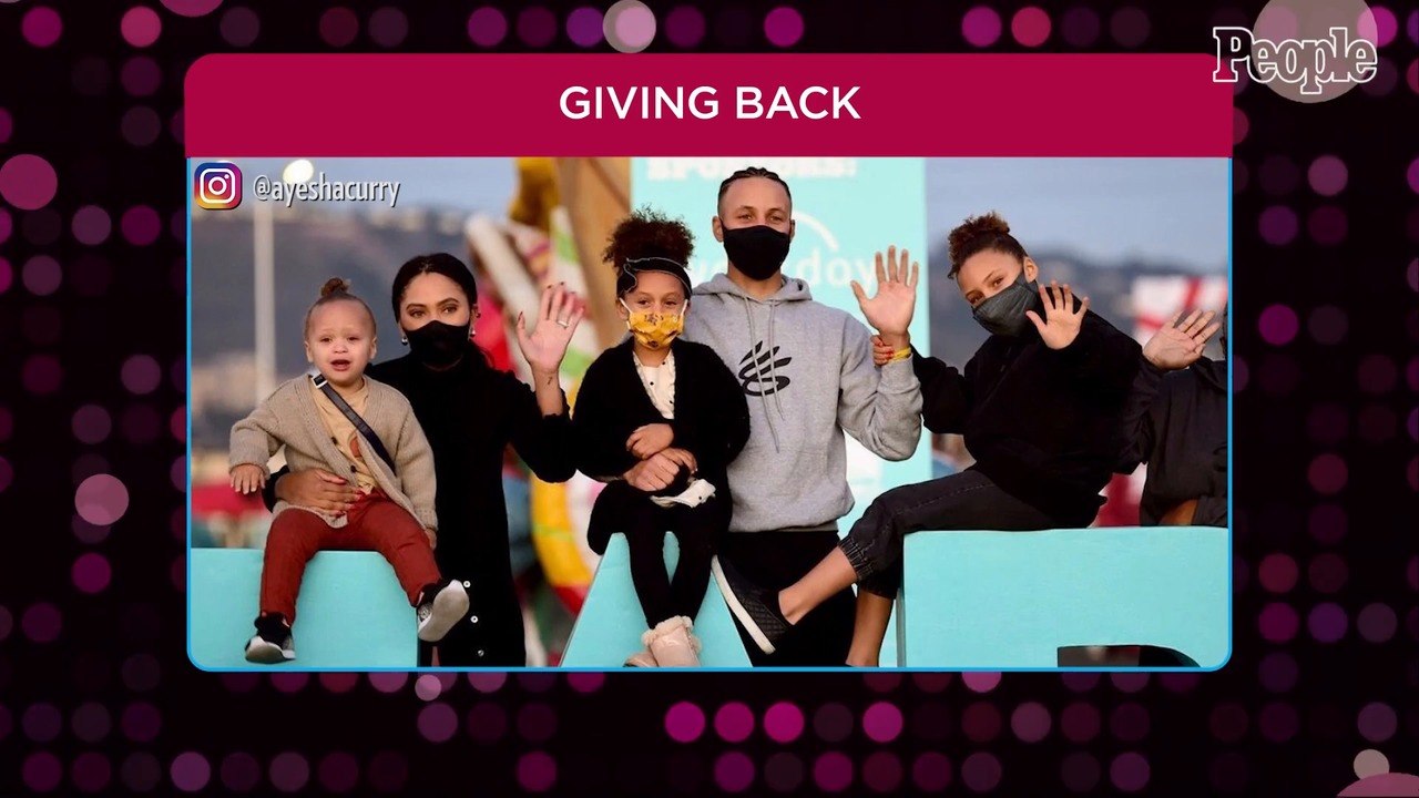 Stephen and Ayesha Curry to Donate Thousands of Books to Oakland Schools