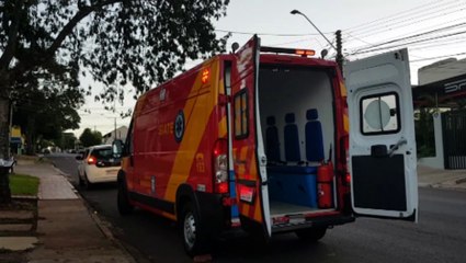 Idosa é socorrida pelo Siate após sofrer queda em casa no Bairro Cancelli