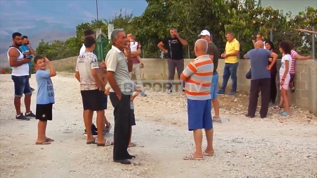 Rruga e amortizuar në Gjirokaster, banorët: Asnjë kryetar Bashkie nuk ka vënë dorë në këtë territor